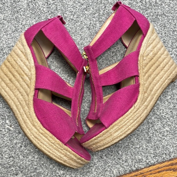 Michael KORS Sandals Size 8 - Picture 6 of 9